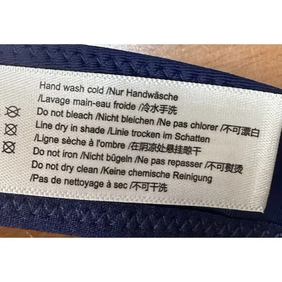 NWT Front-Closure Support Bra - Picture 7 of 7